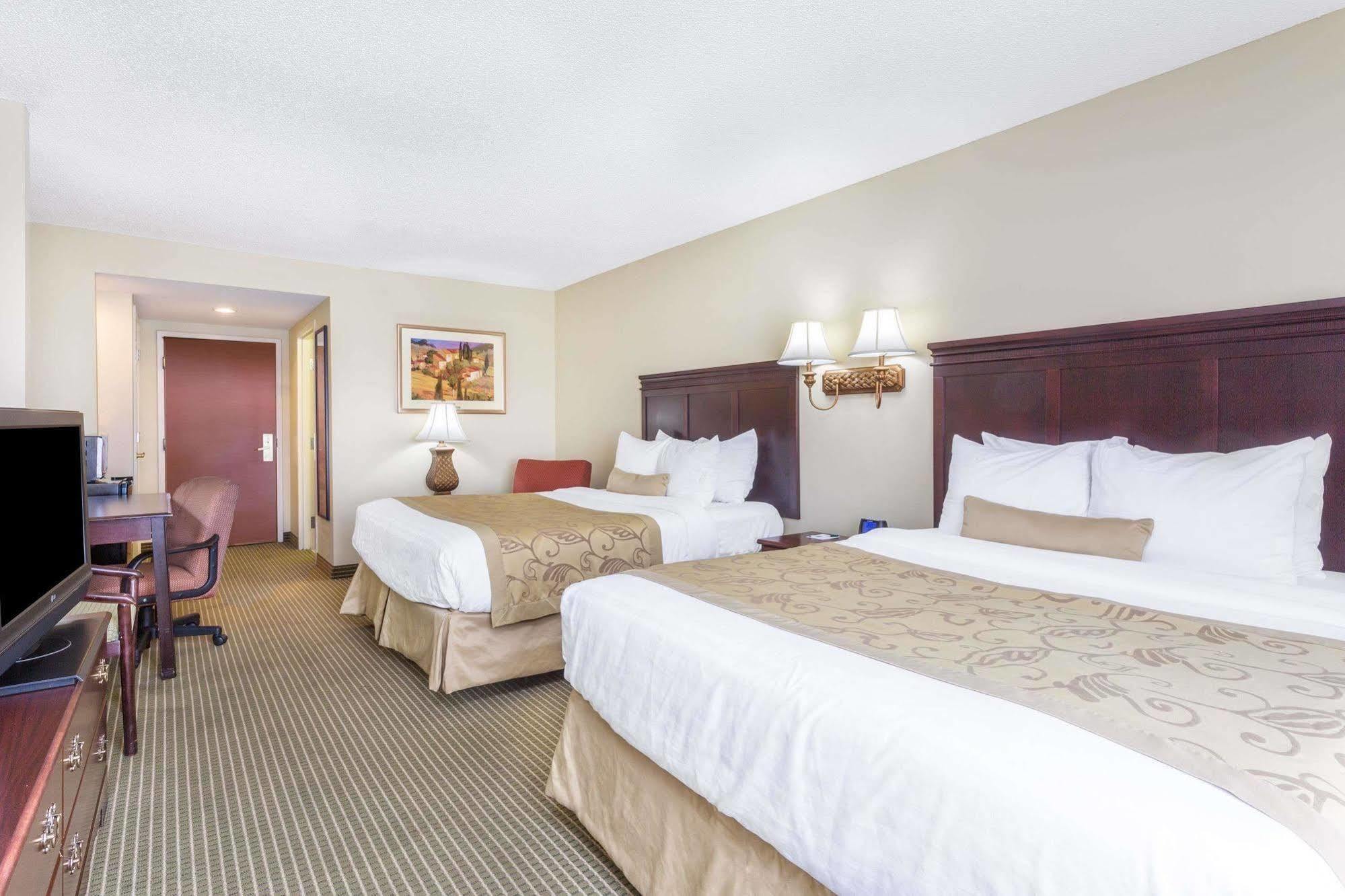 La Quinta Inn & Suites By Wyndham-Albany Ga Exterior photo